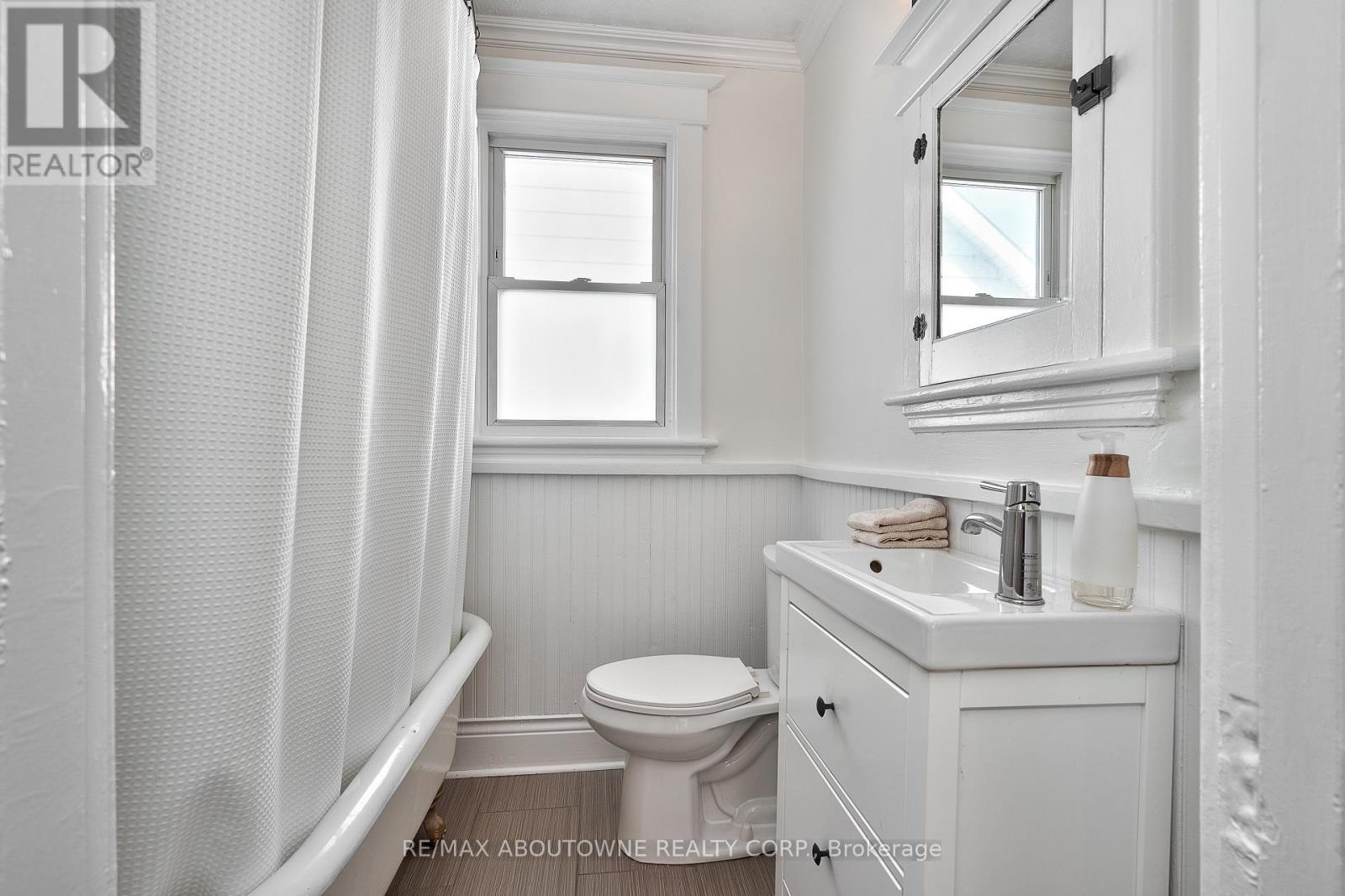 23 Ottawa Street S, Hamilton, ON