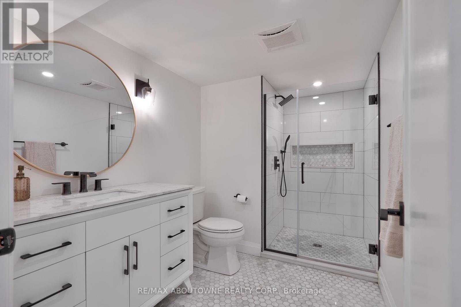 23 Ottawa Street S, Hamilton, ON