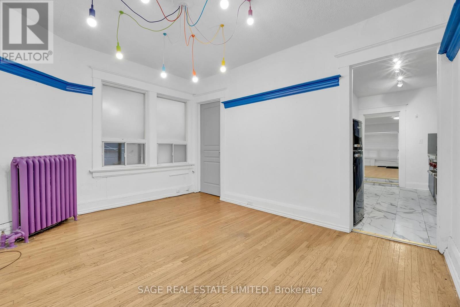 Upper - 1108 St. Clair Avenue W, Toronto, ON - Indoor Photo Showing Other Room