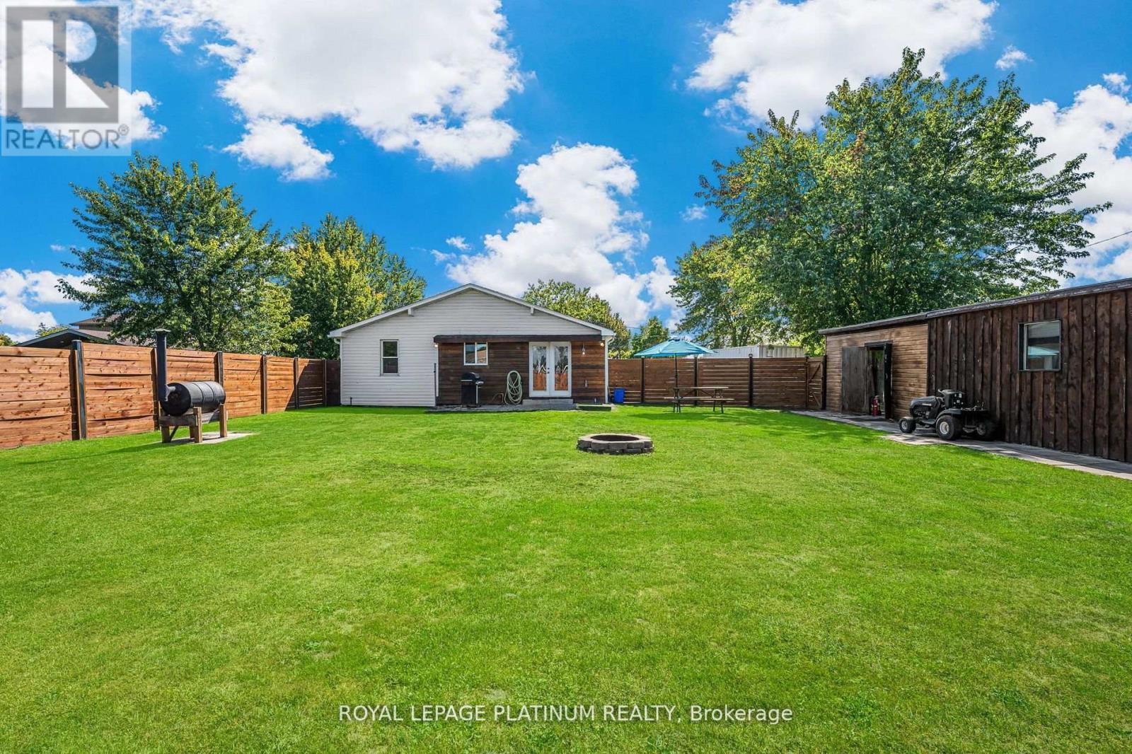 4546 Sherkston Road, Port Colborne, ON - Outdoor