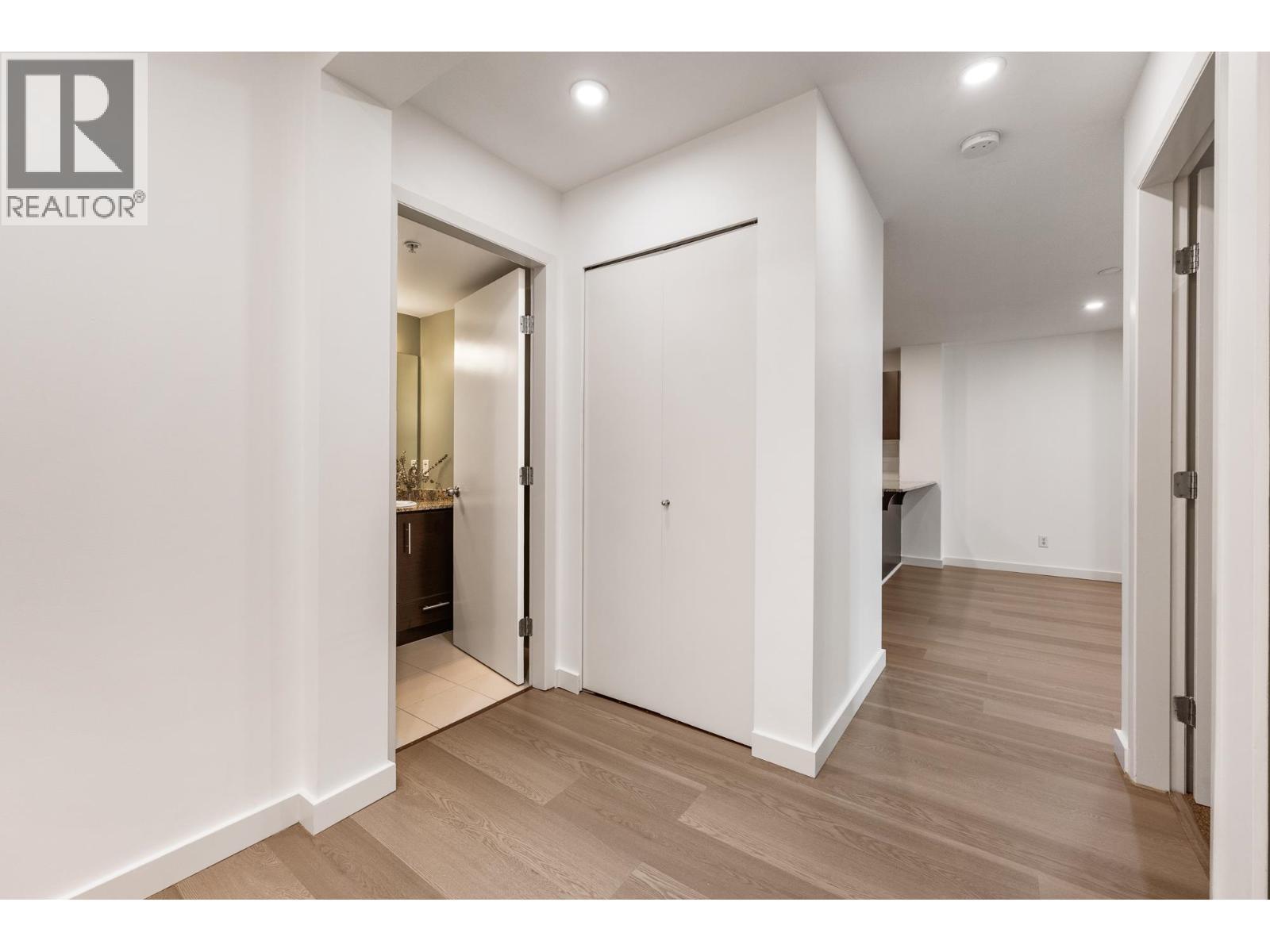 215 11665 Haney Bypass, Maple Ridge, BC - Indoor Photo Showing Other Room