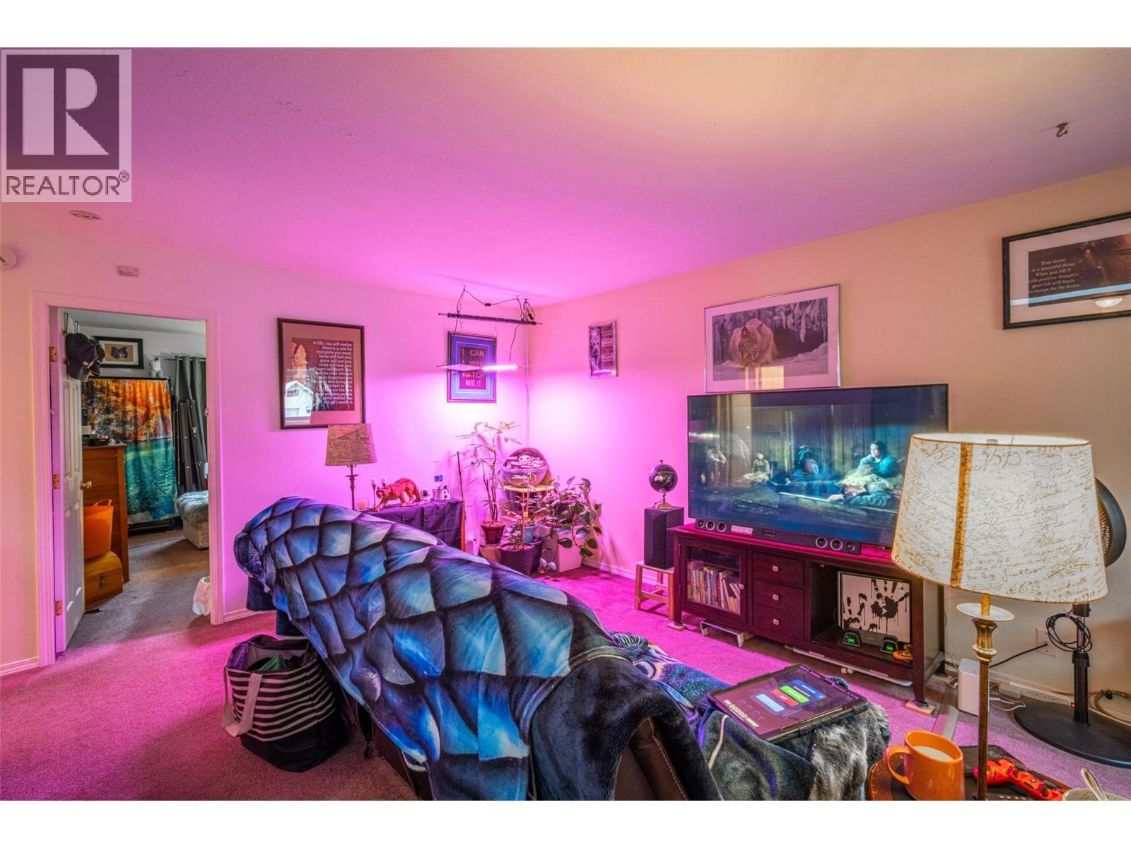 5683 97 Highway, Falkland, BC - Indoor