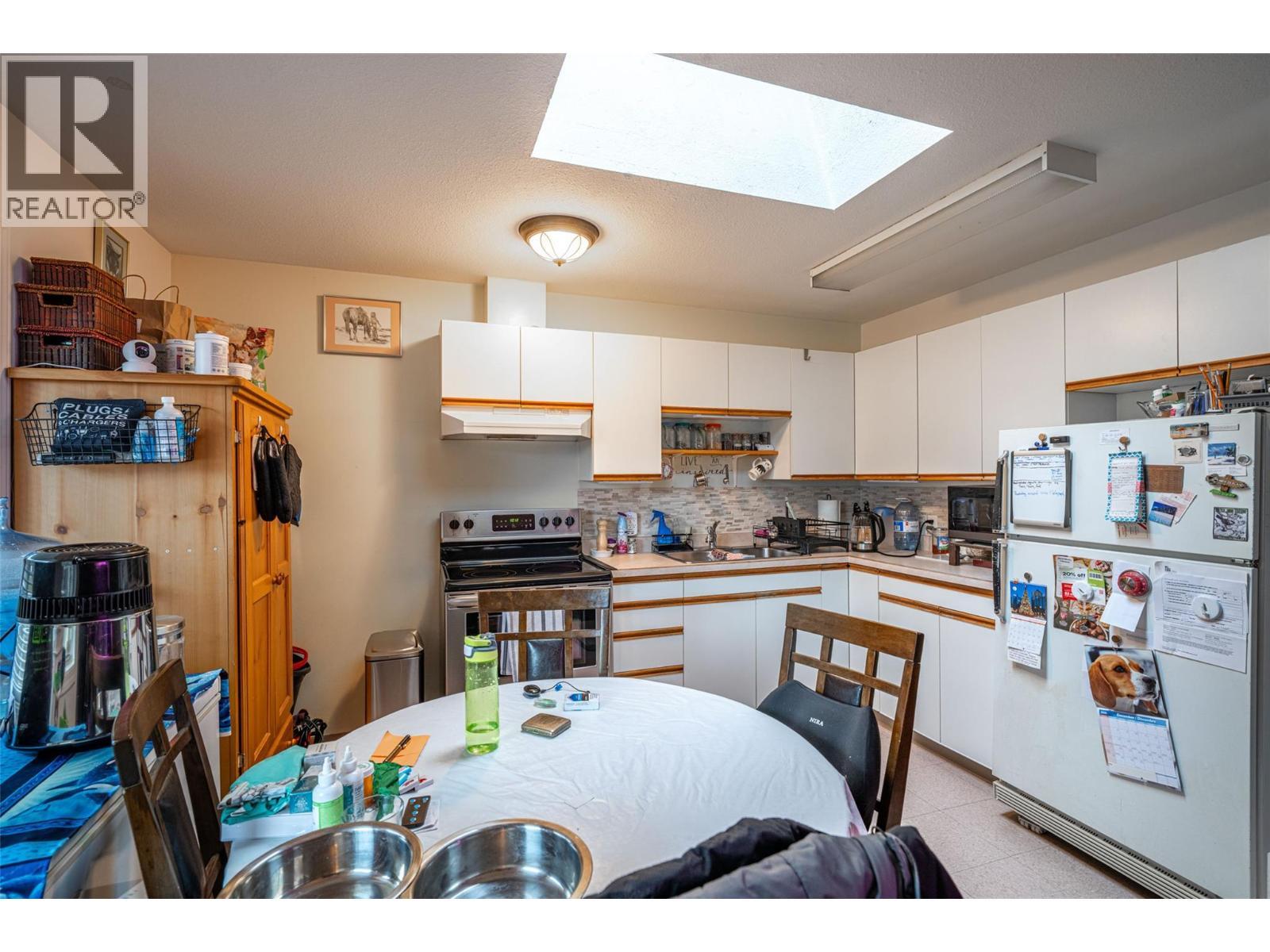 5683 97 Highway, Falkland, BC - Indoor