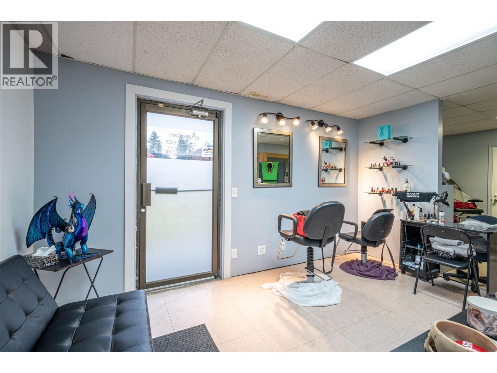 5683 97 Highway, Falkland, BC - Indoor