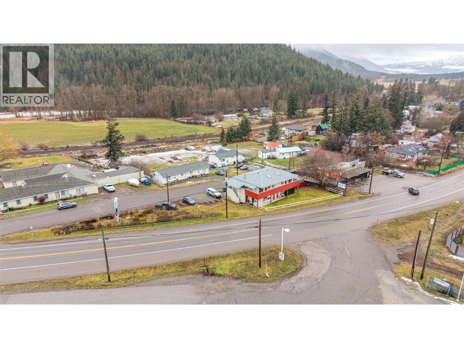 5683 97 Highway, Falkland, BC - Outdoor With View