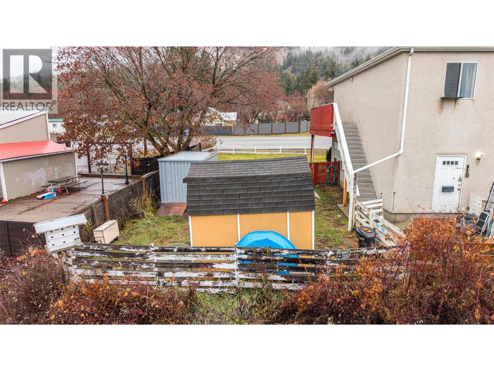 5683 97 Highway, Falkland, BC - Outdoor