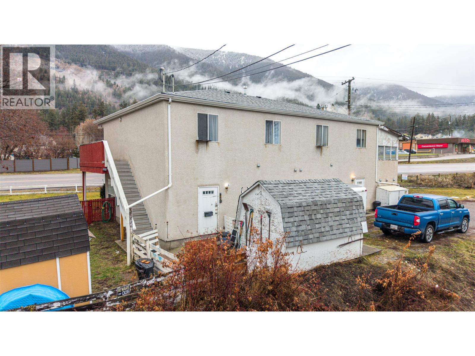 5683 97 Highway, Falkland, BC - Outdoor