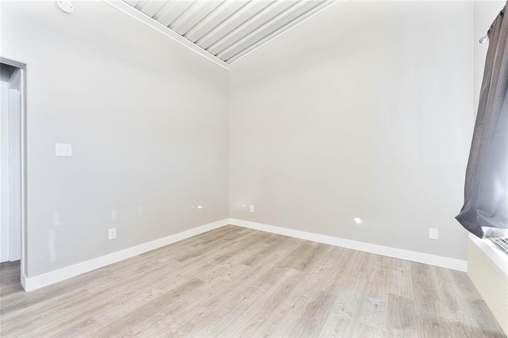 218 Whitmore Avenue W, Dauphin, MB - Indoor Photo Showing Other Room