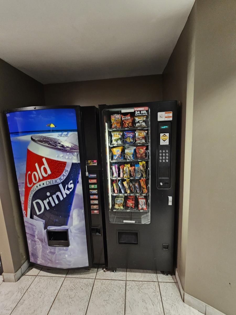 10205 100 Ave Nw, Edmonton, AB