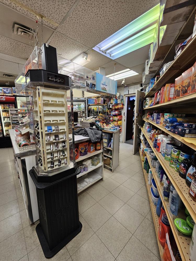 10205 100 Ave Nw, Edmonton, AB