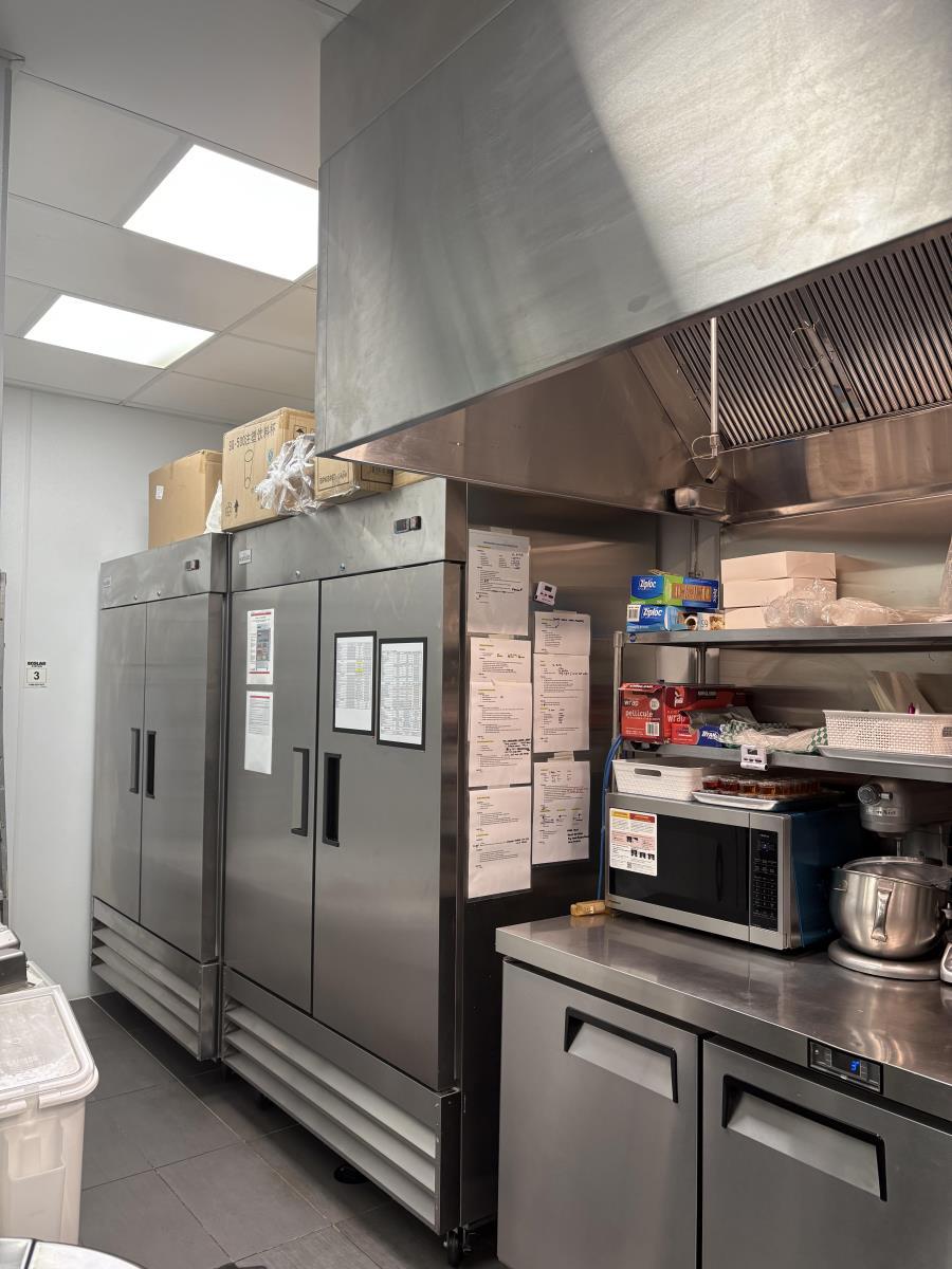 2539 17 St Nw, Edmonton, AB