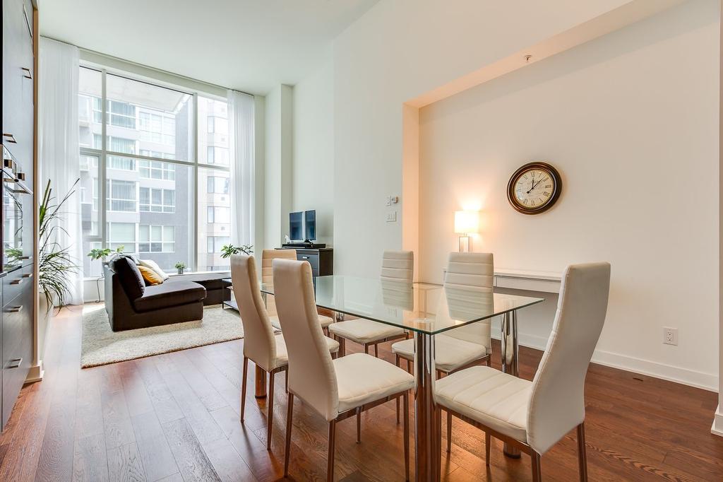 Salle à manger - 211-1155 Rue De La Montagne, Montréal (Ville-Marie), QC - Indoor Photo Showing Dining Room