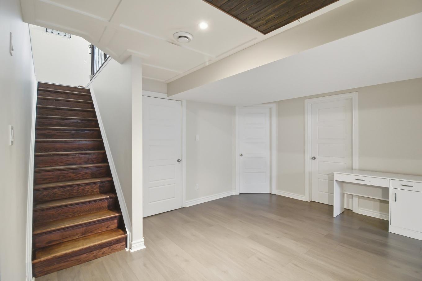 Escalier - 399 Rue Jeannine-Grégoire-Ross, Gatineau (Gatineau), QC - Indoor Photo Showing Other Room