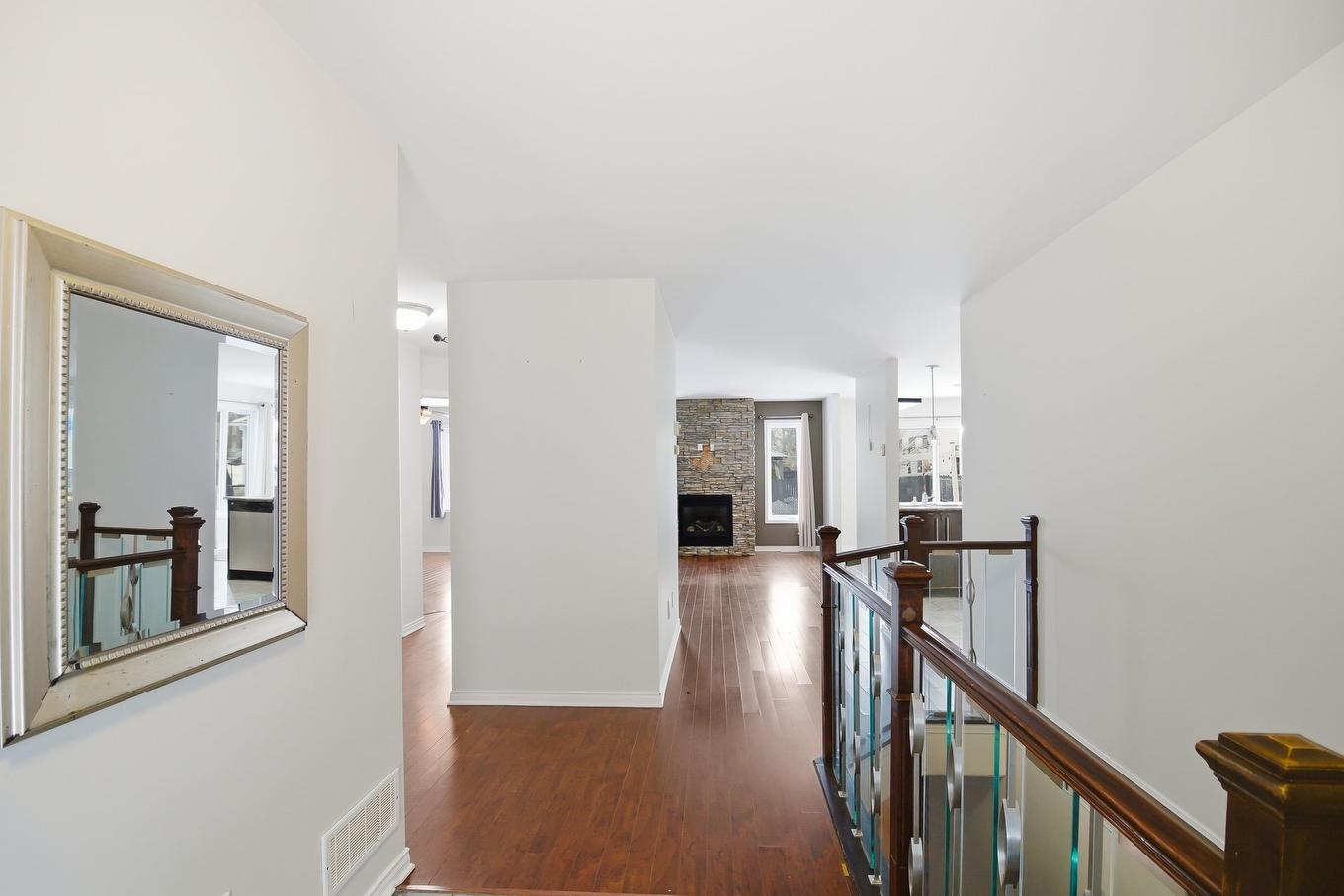 Hall d'entrée/Vestibule - 399 Rue Jeannine-Grégoire-Ross, Gatineau (Gatineau), QC - Indoor Photo Showing Other Room