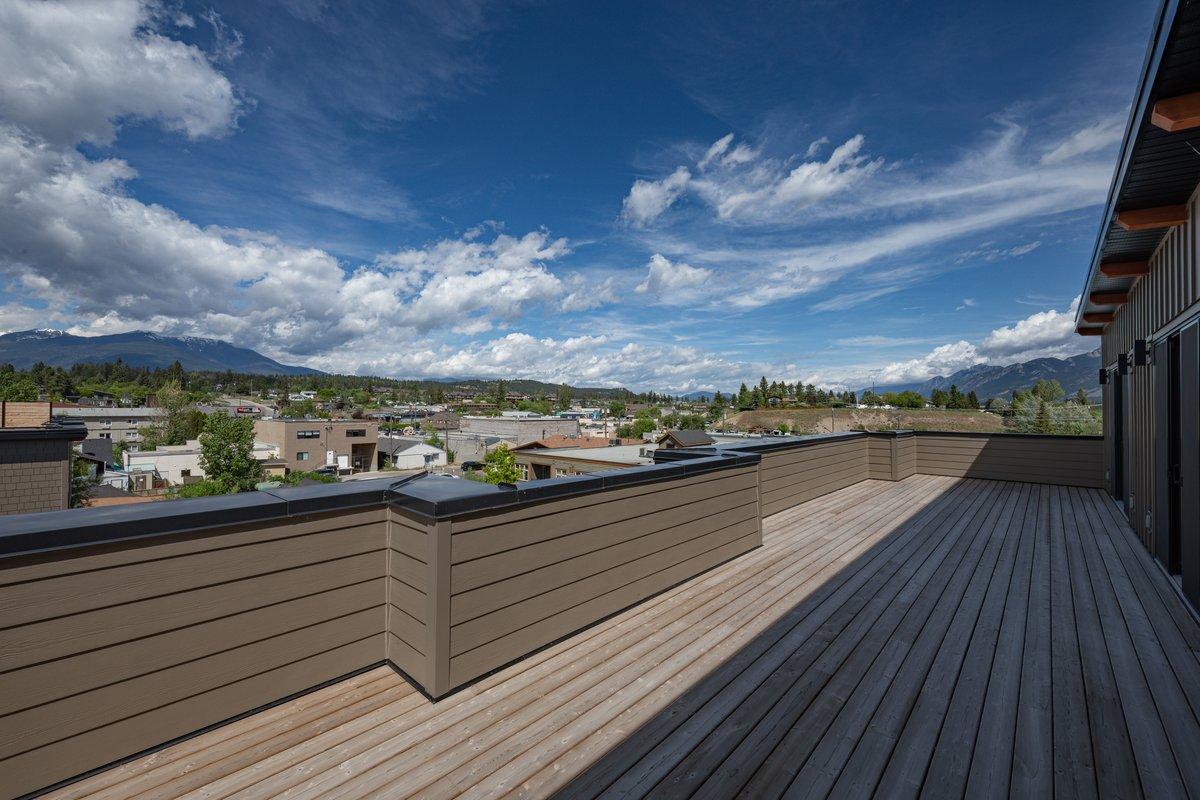 404-510 14Th Street, Invermere, BC - Outdoor