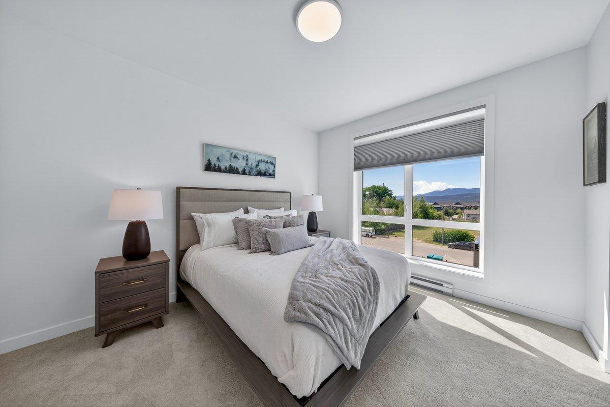 406-510 14Th Street, Invermere, BC - Indoor Photo Showing Bedroom