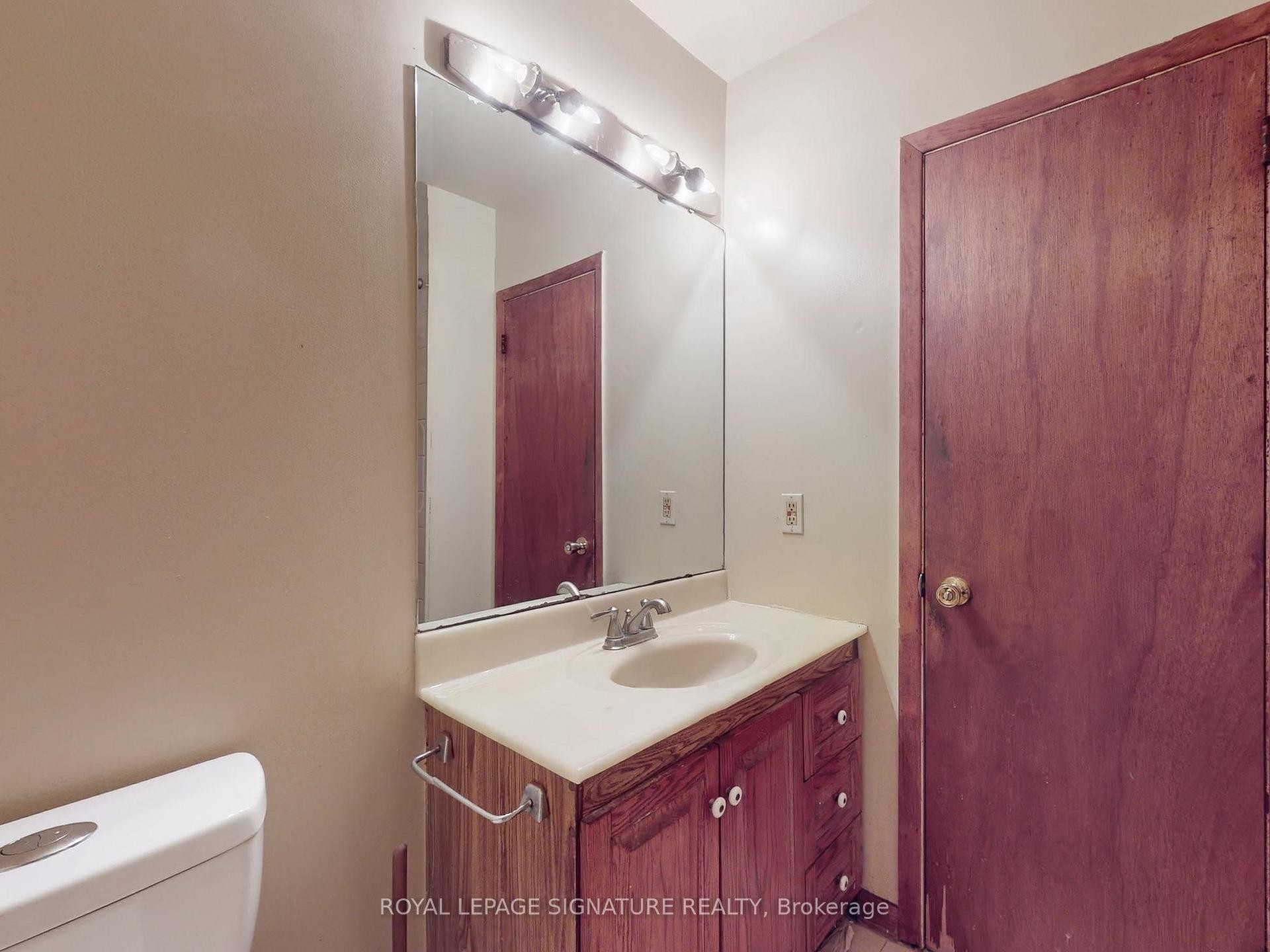 215 Woodsworth Road, Toronto, ON