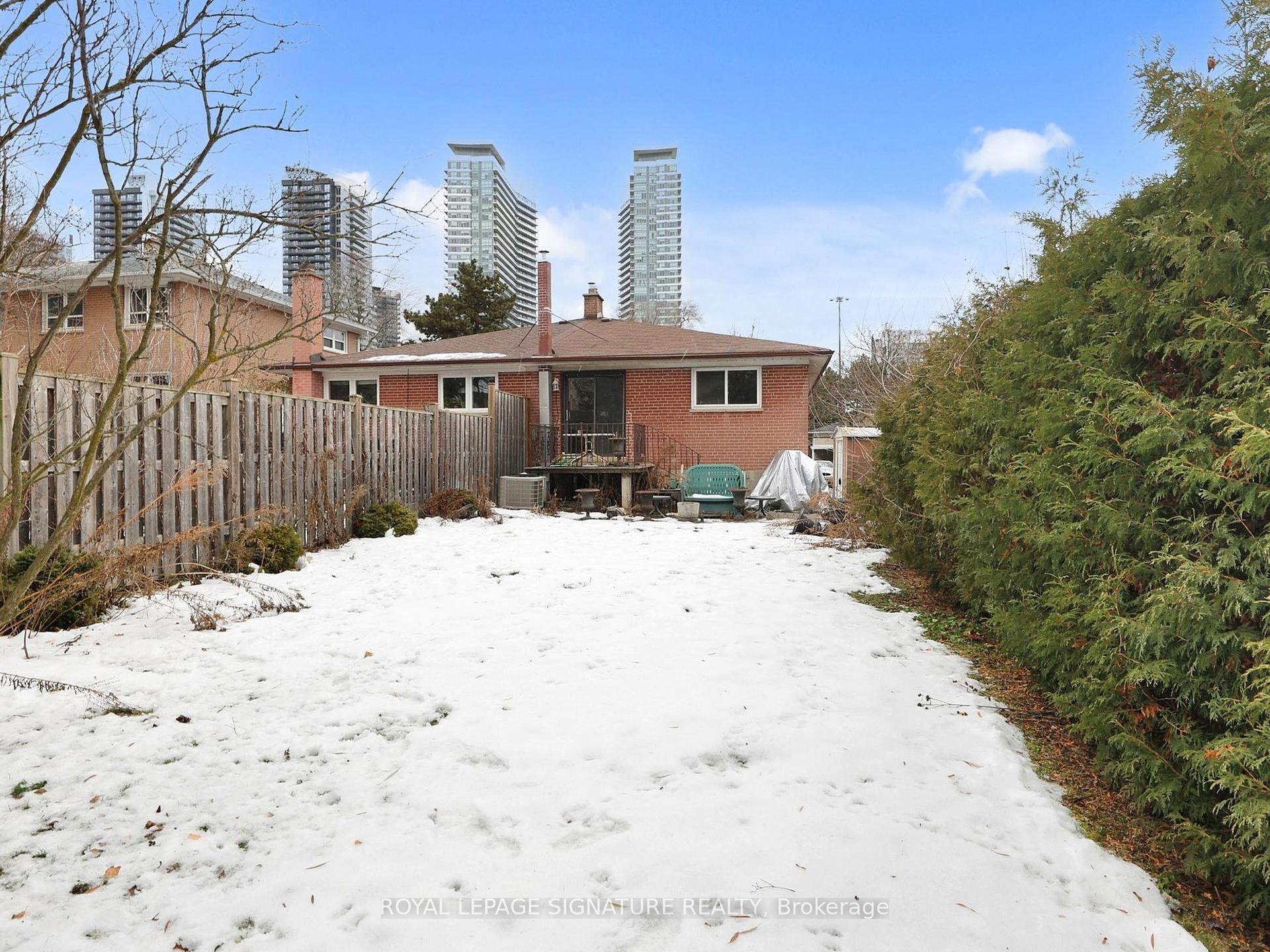 215 Woodsworth Road, Toronto, ON