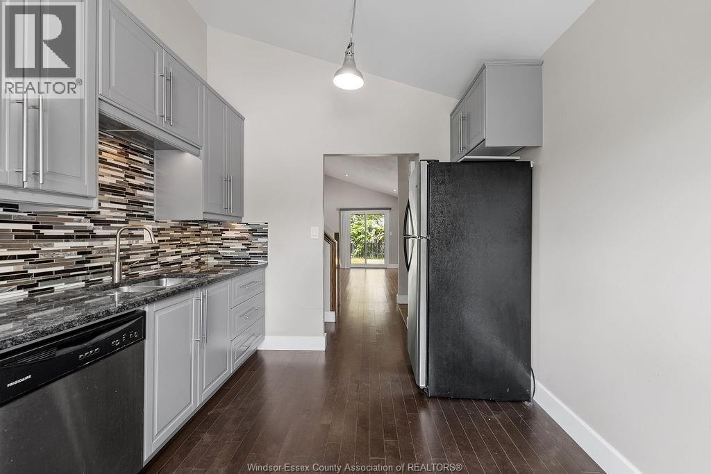 9996 Forest Glade Court, Windsor, ON