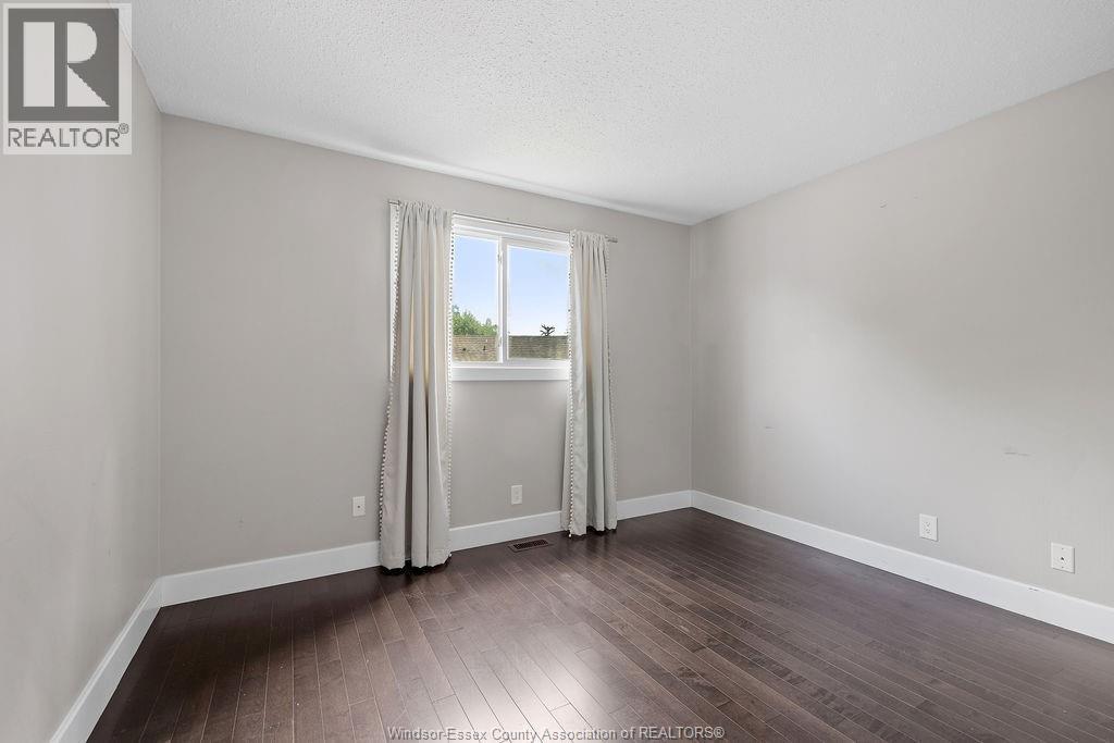 9996 Forest Glade Court, Windsor, ON