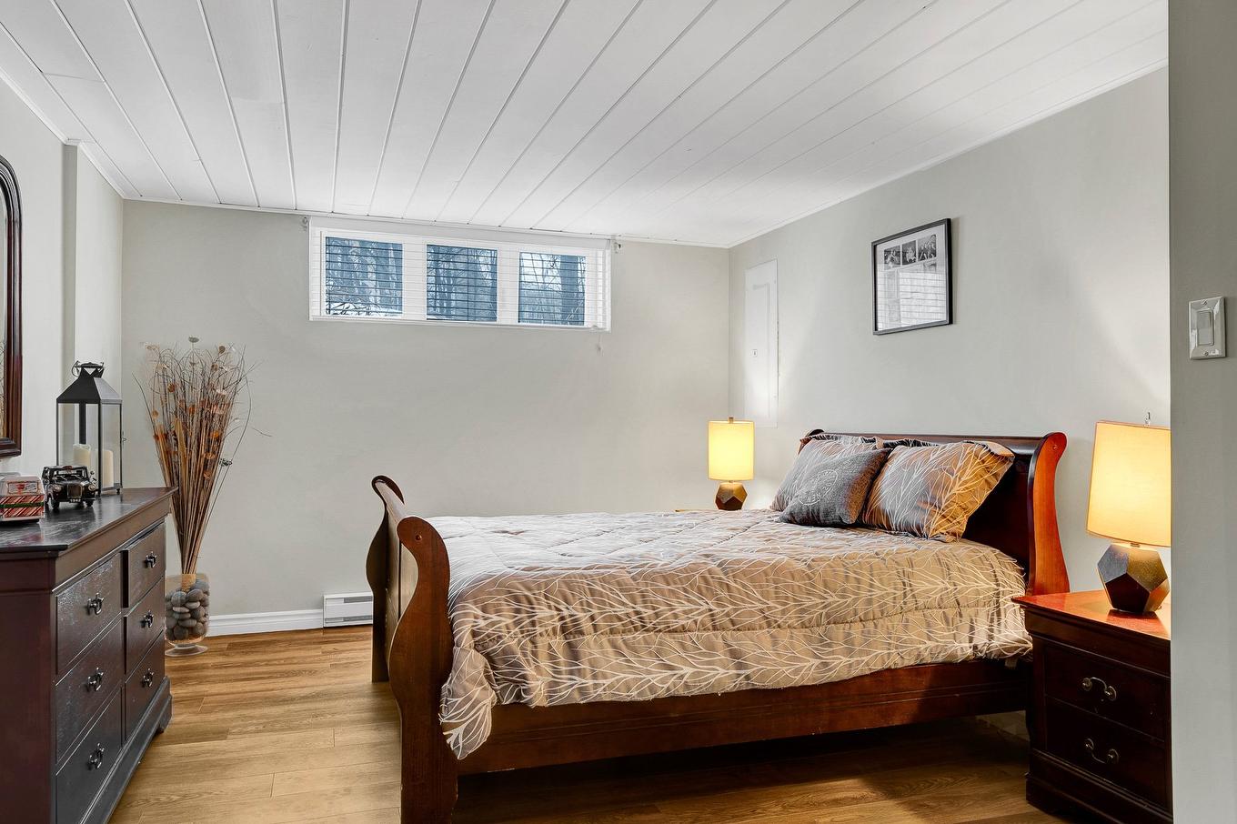 Chambre à coucher - 1062 Rue Principale, Prévost, QC - Indoor Photo Showing Bedroom