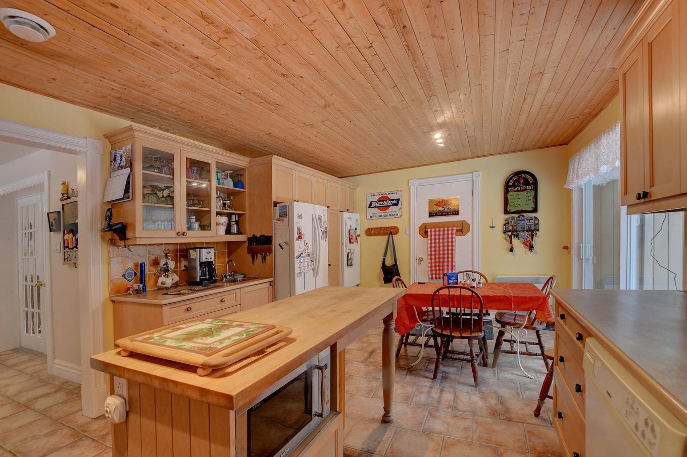 Kitchen - 2855 Place Winner, Saint-Lazare, QC - Indoor