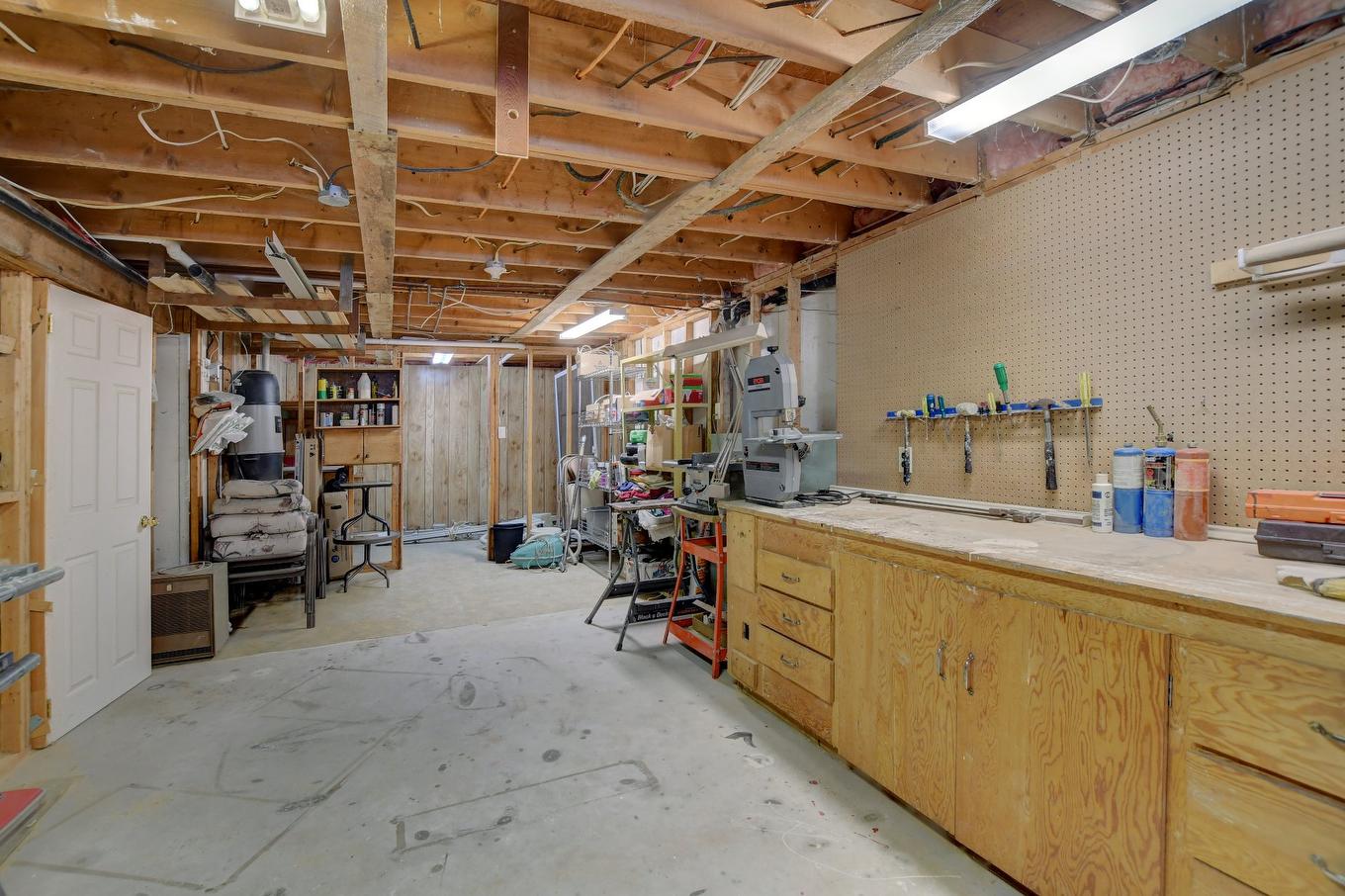 Workshop - 2855 Place Winner, Saint-Lazare, QC - Indoor Photo Showing Basement