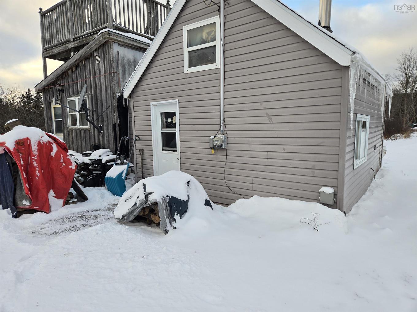 3551 Highway 2, Economy, NS