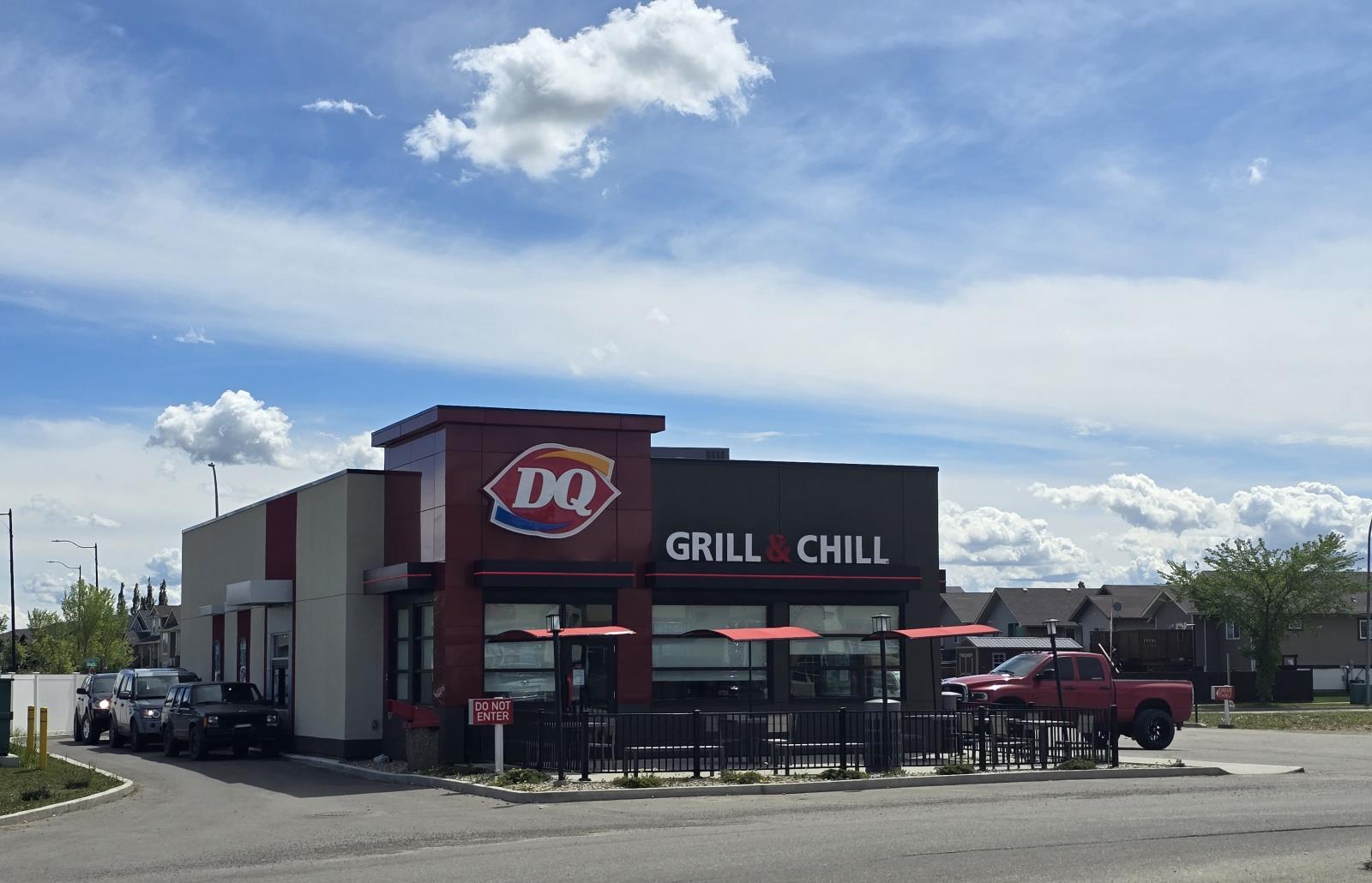 15 Hawkridge Blvd, Penhold, AB