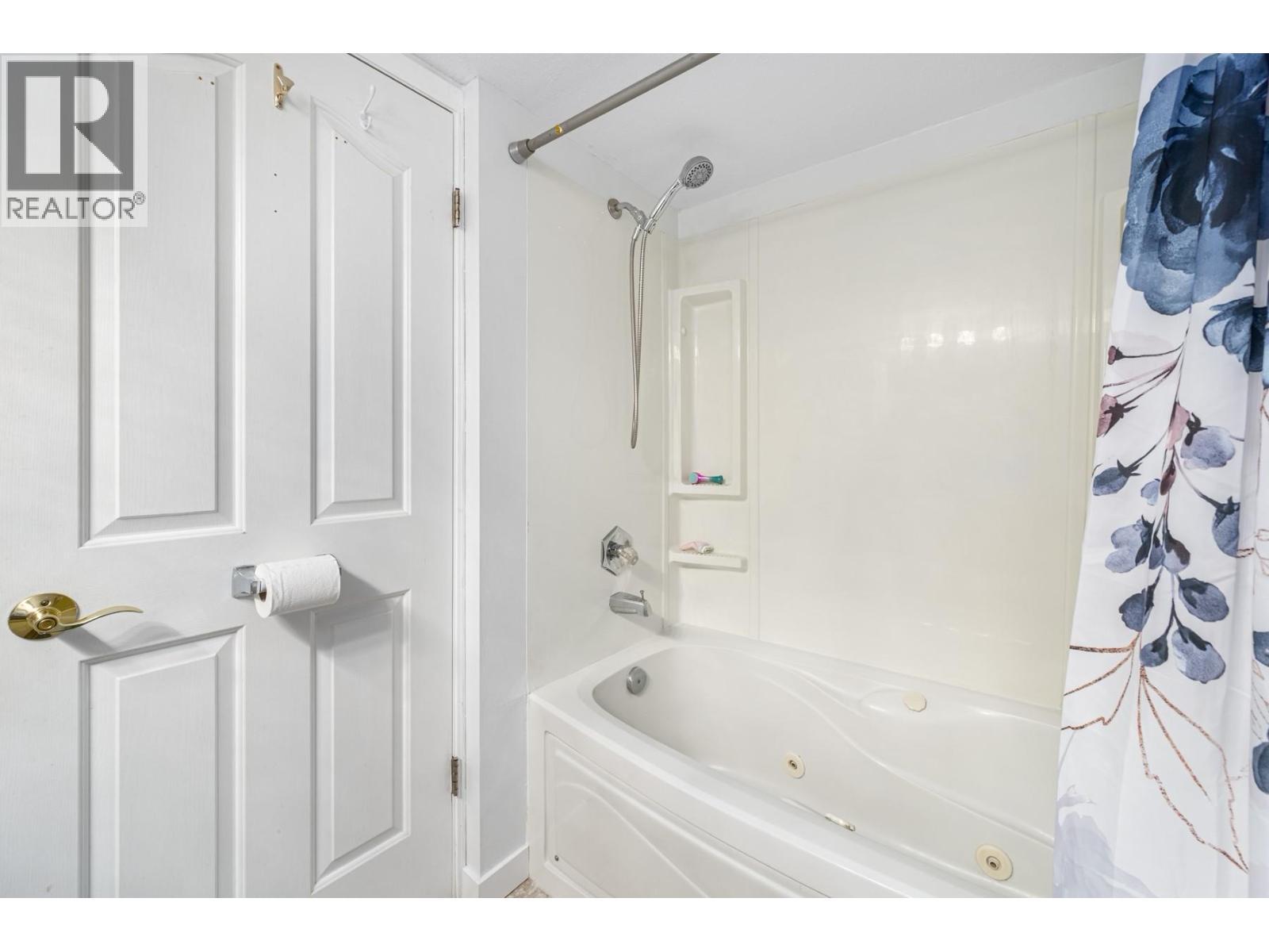 825 Hill Street Unit# 211, Ashcroft, BC - Indoor Photo Showing Bathroom