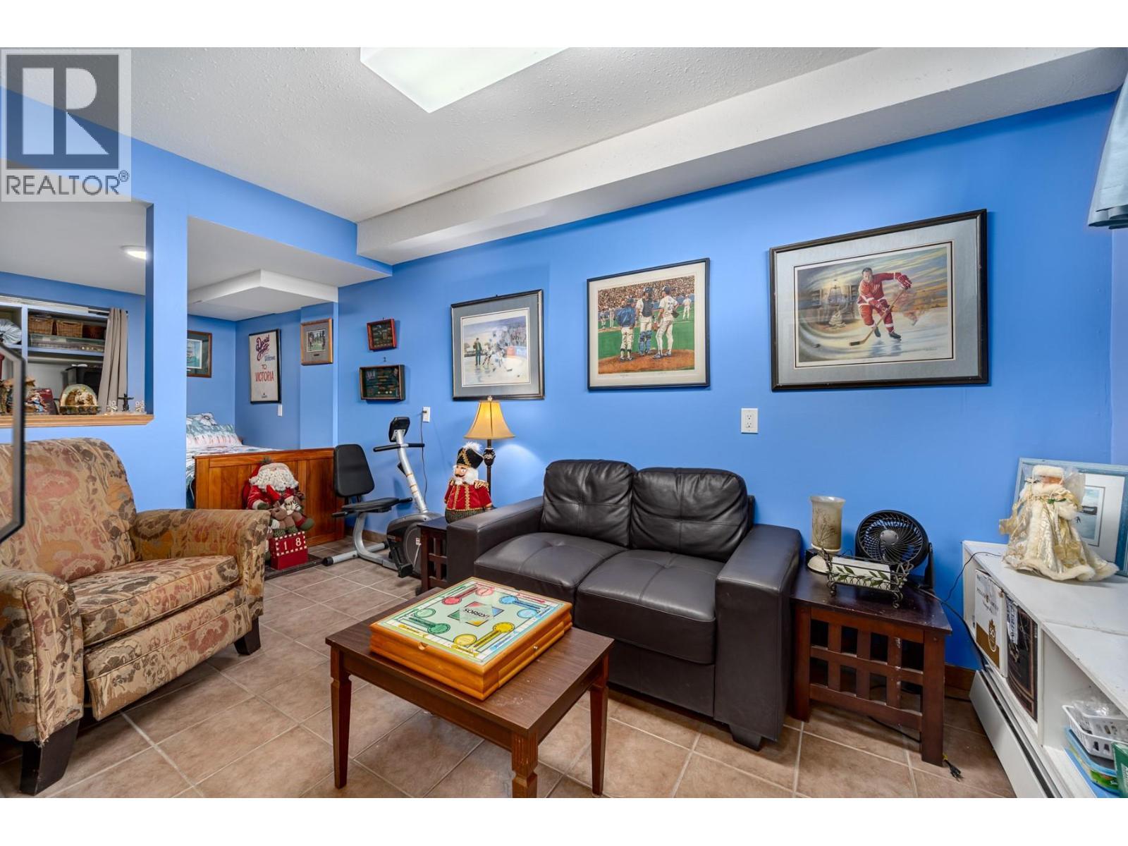 825 Hill Street Unit# 211, Ashcroft, BC - Indoor Photo Showing Living Room