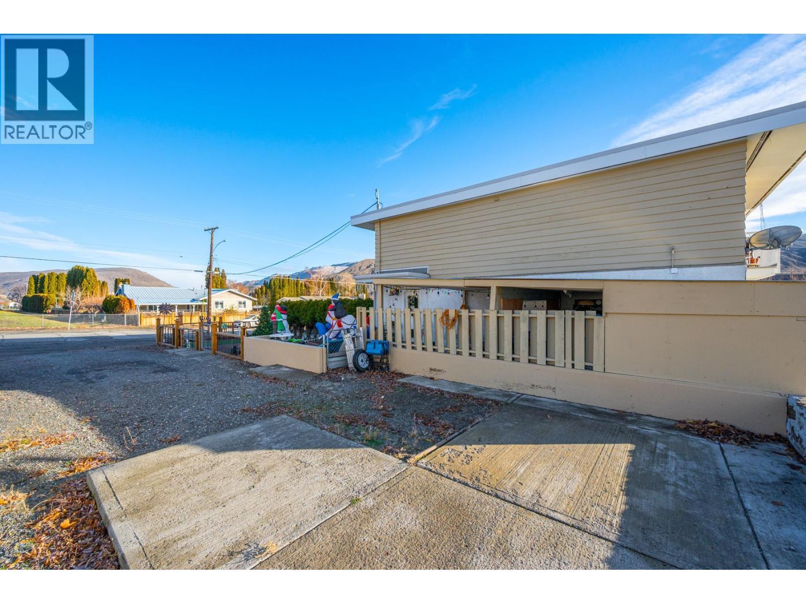 825 Hill Street Unit# 211, Ashcroft, BC - Outdoor