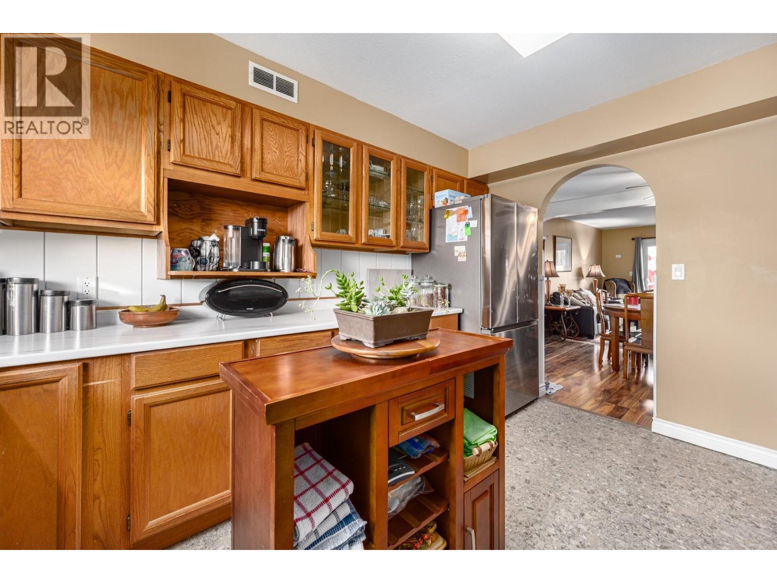 825 Hill Street Unit# 211, Ashcroft, BC - Indoor Photo Showing Kitchen