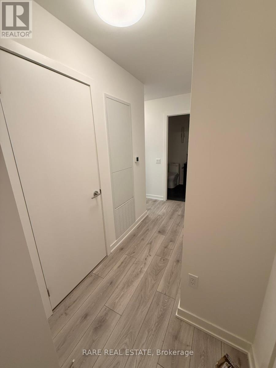 2005 - 110 Broadway Avenue, Toronto, ON - Indoor Photo Showing Other Room