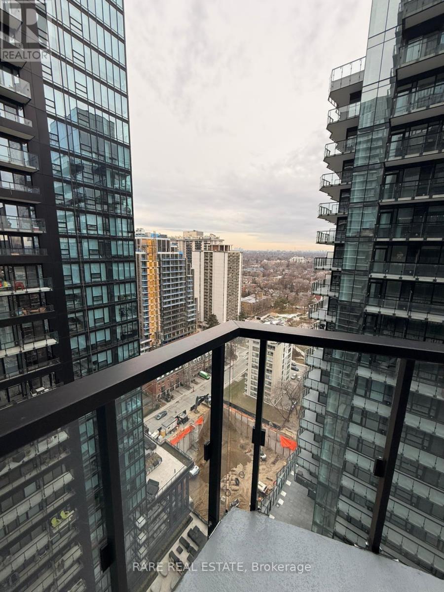 2005 - 110 Broadway Avenue, Toronto, ON - Outdoor