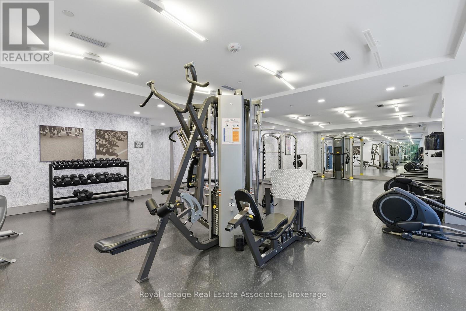 1606 - 58 Orchard View Boulevard, Toronto, ON - Indoor Photo Showing Gym Room