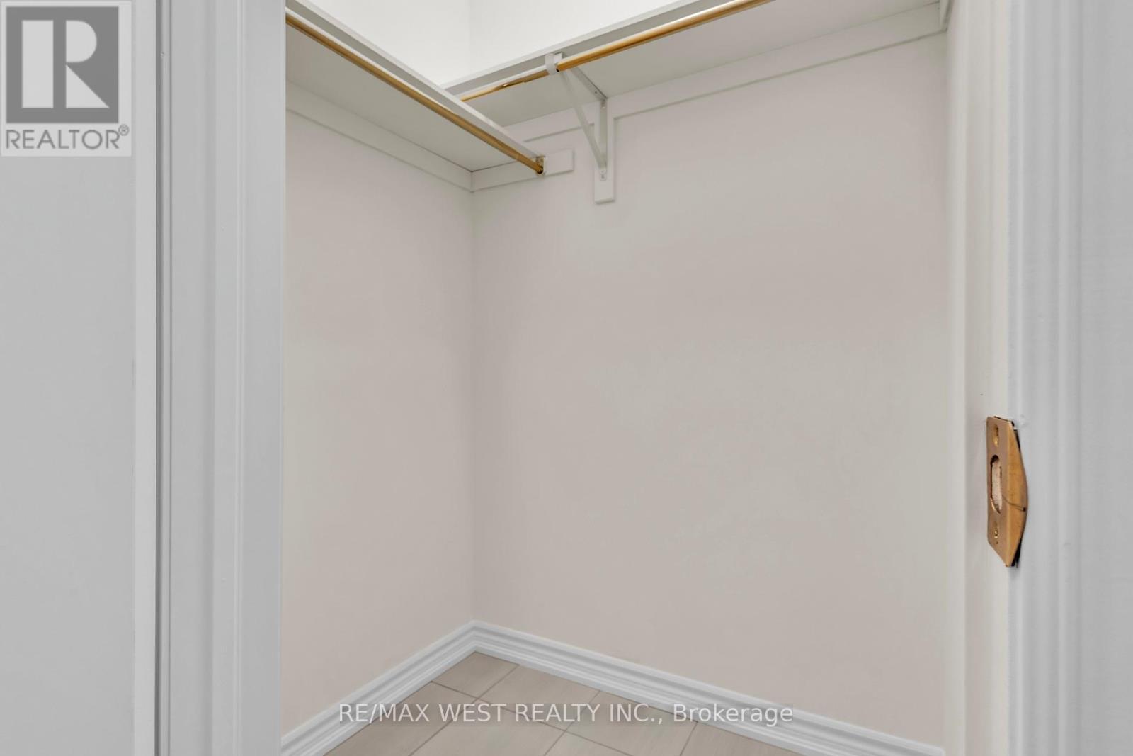 195 Terry Fox Drive, Barrie, ON