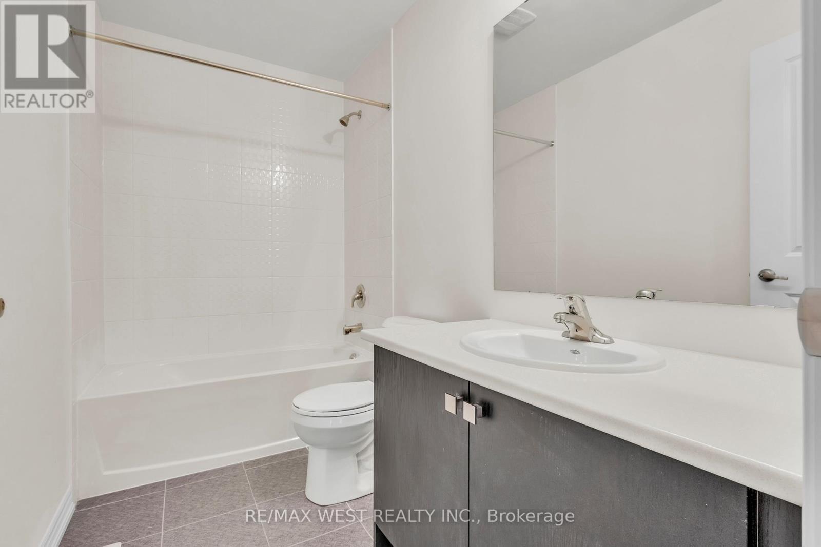 195 Terry Fox Drive, Barrie, ON