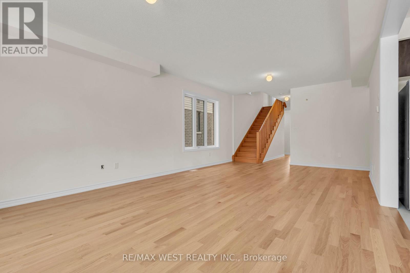 195 Terry Fox Drive, Barrie, ON