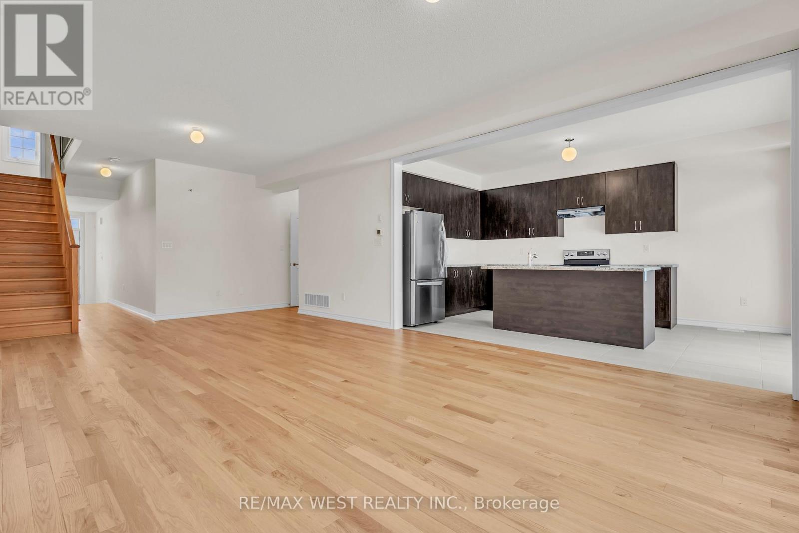 195 Terry Fox Drive, Barrie, ON