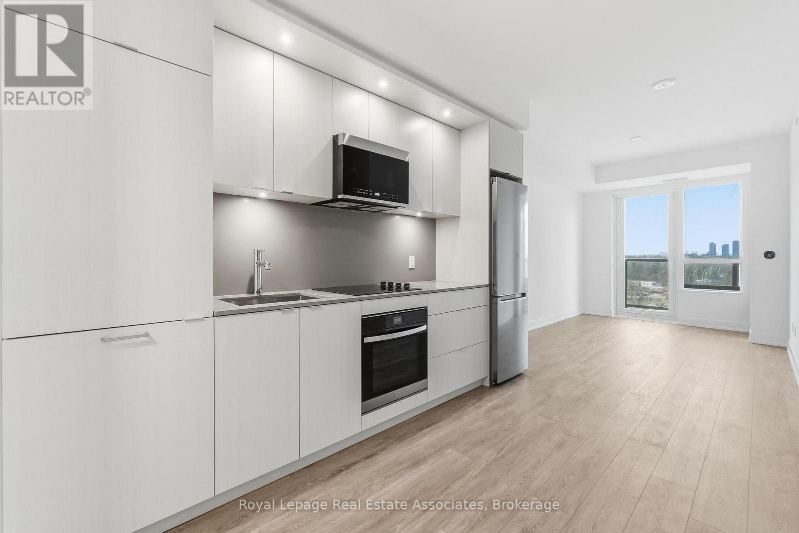 1209 - 60 Central Park Roadway, Toronto, ON