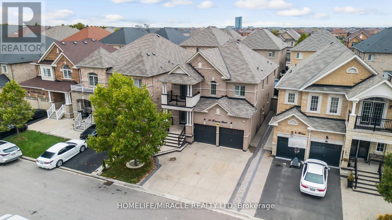 10 Kenora Street, Brampton, ON - With Facade