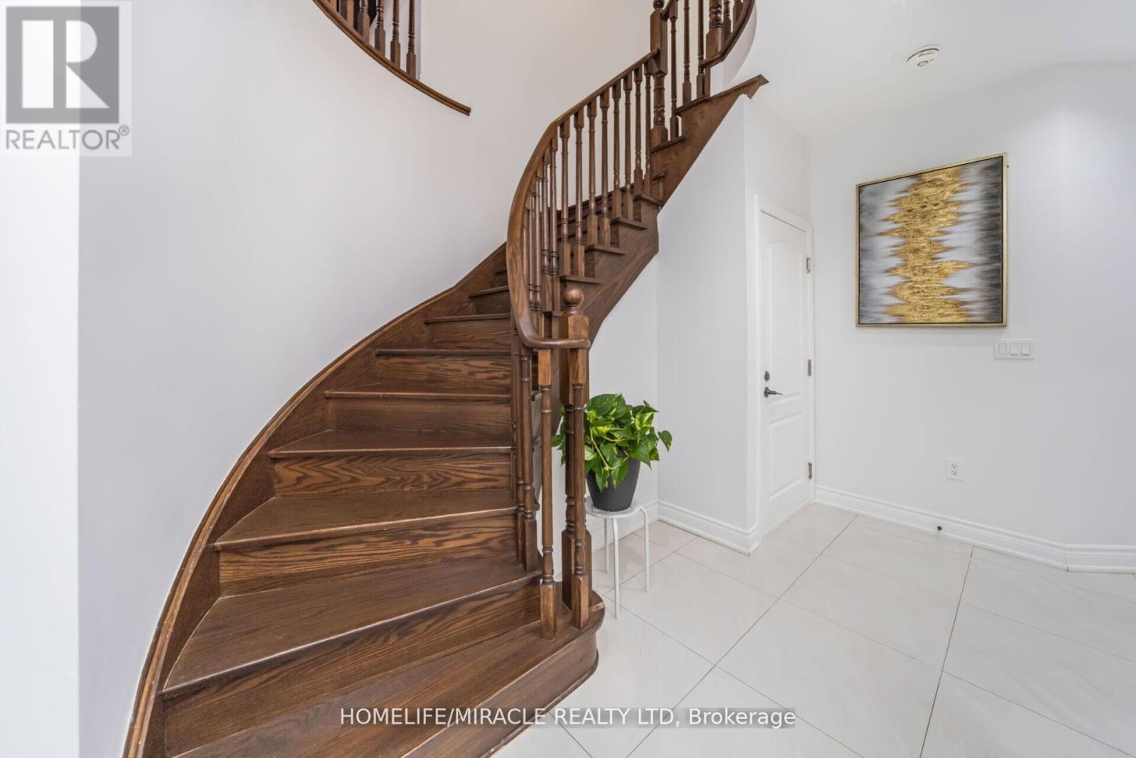 10 Kenora Street, Brampton, ON - Indoor Photo Showing Other Room