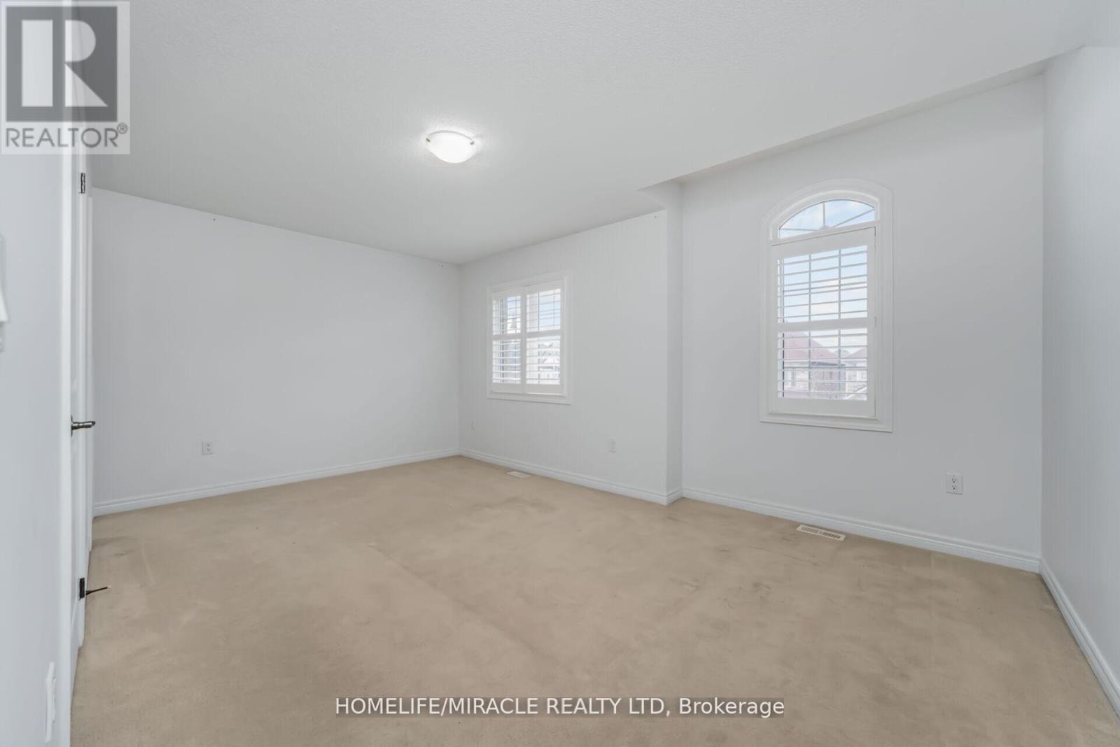 10 Kenora Street, Brampton, ON - Indoor Photo Showing Other Room