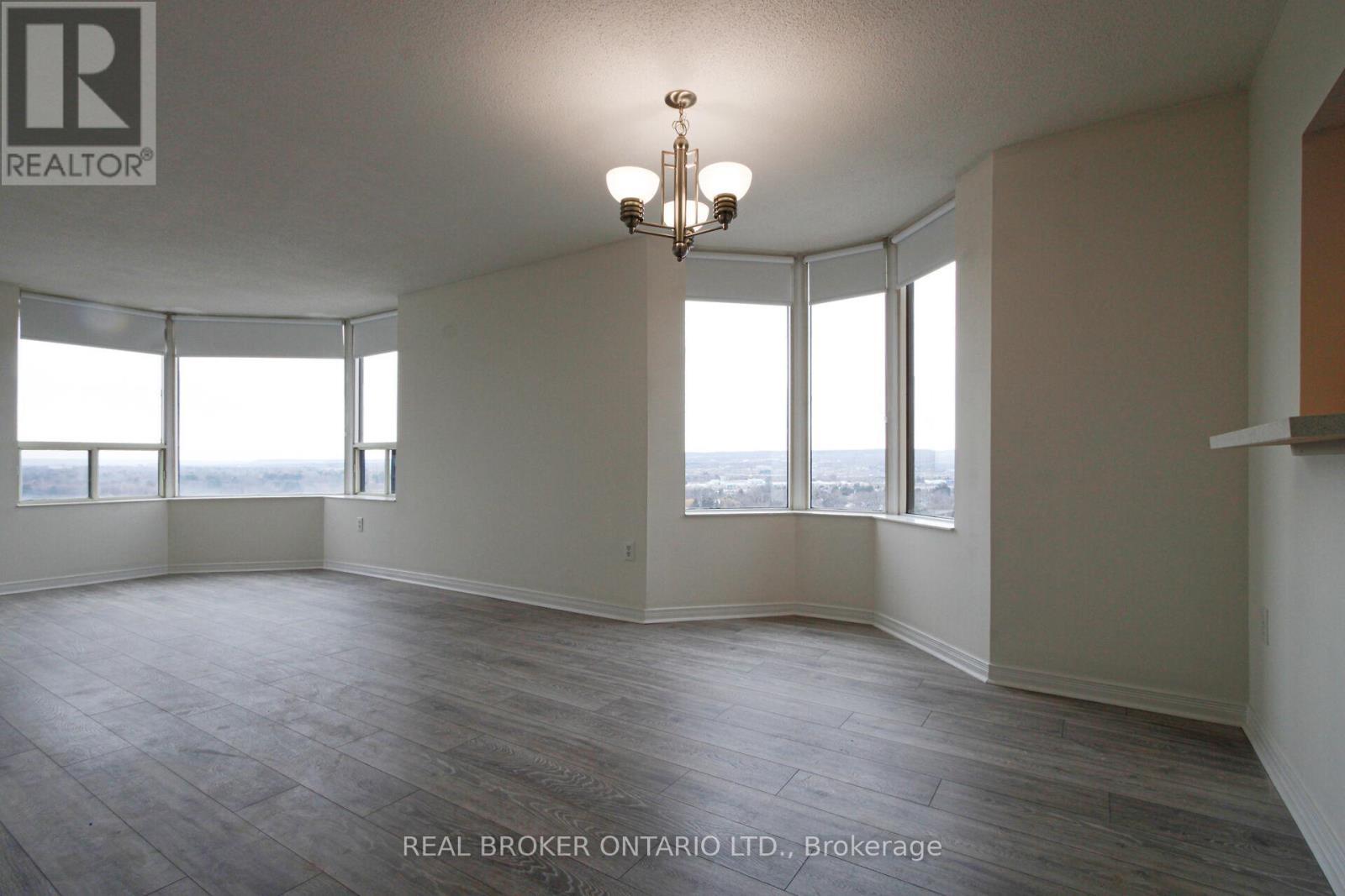 1914 - 1270 Maple Crossing Boulevard, Burlington, ON - Indoor Photo Showing Other Room