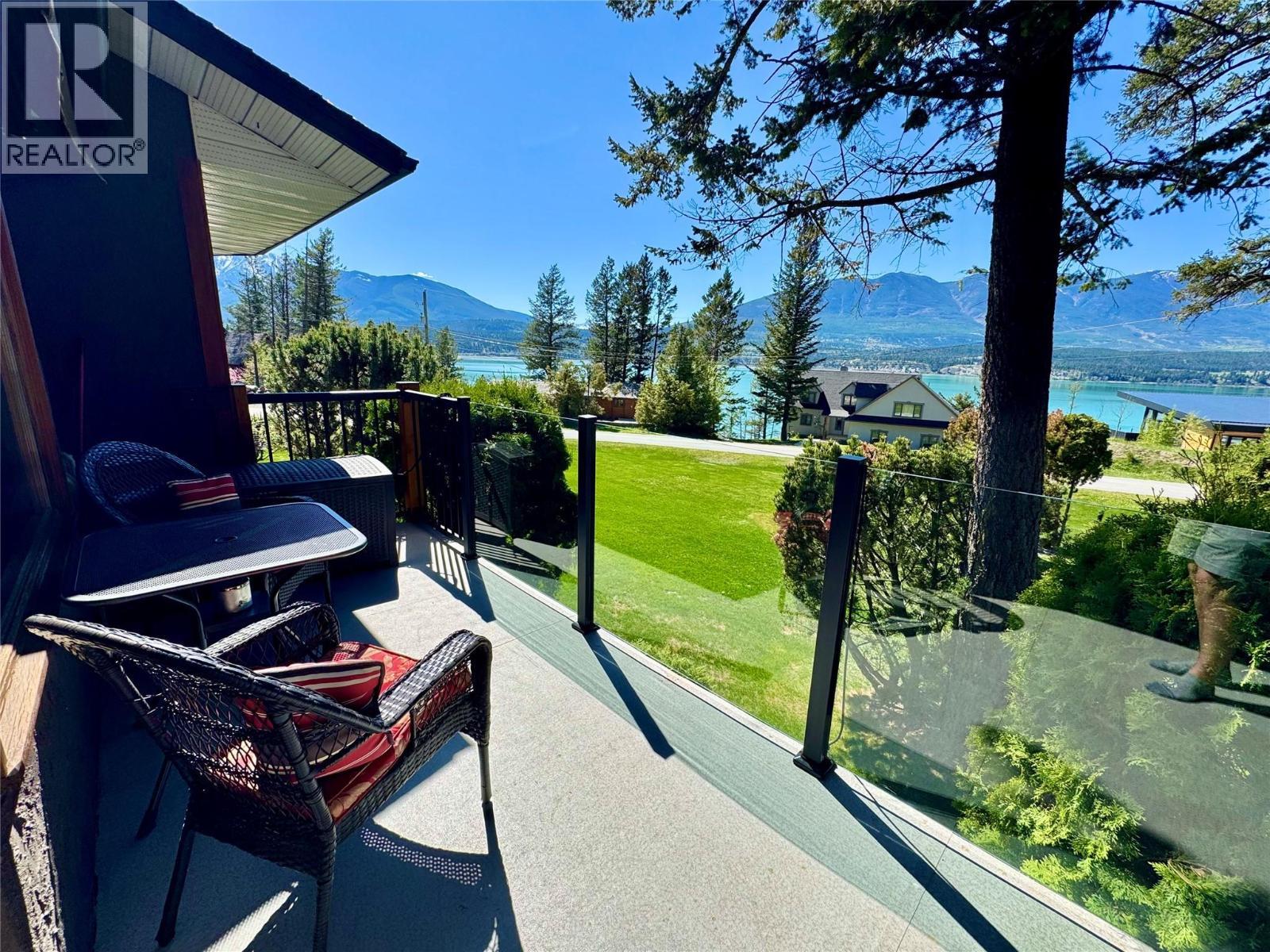 8380 Richardson Crescent, Canal Flats, BC - Outdoor With Body Of Water With View
