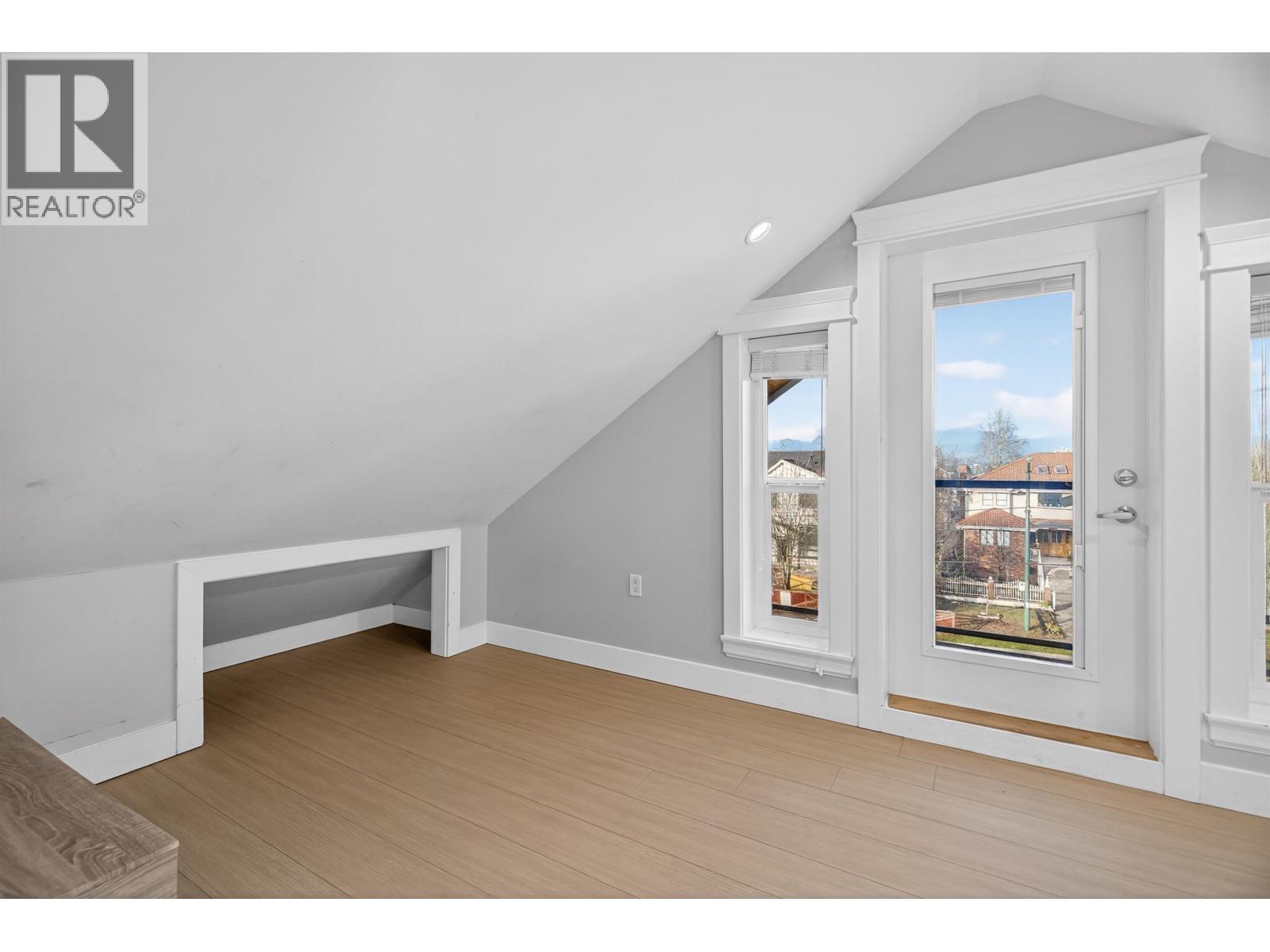 2430 E 41 Avenue, Vancouver, BC - Indoor Photo Showing Other Room