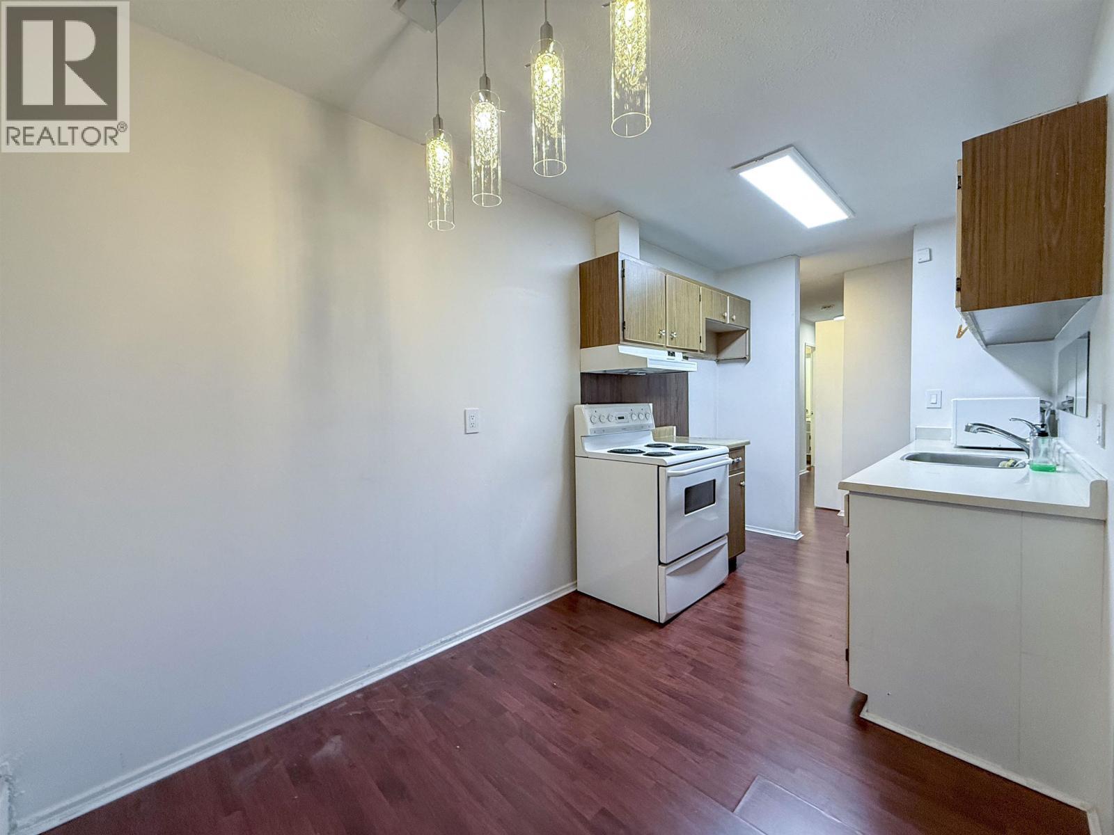 302 8020 Ryan Road, Richmond, BC