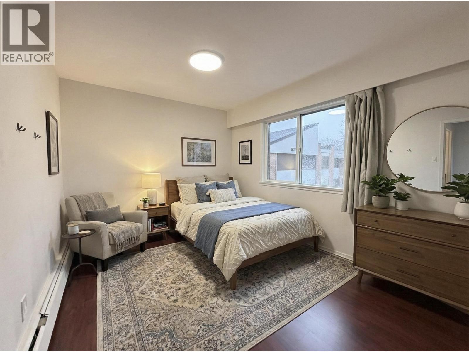 302 8020 Ryan Road, Richmond, BC