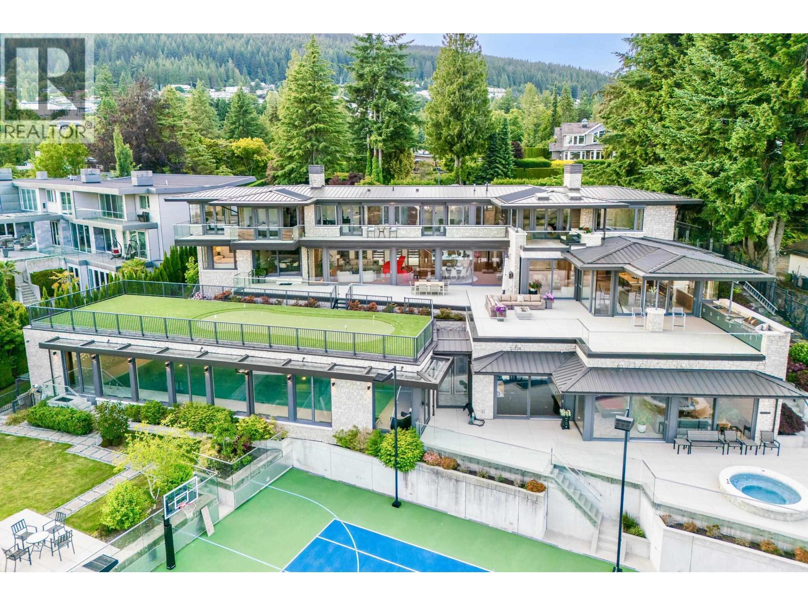 1036 Eyremount Drive, West Vancouver, BC